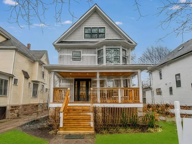 $2,166,667 | 3817 North Lowell Avenue, Chicago, IL 60641