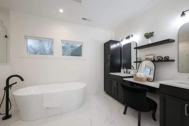 $2,166,667 | 3817 North Lowell Avenue, Chicago, IL 60641