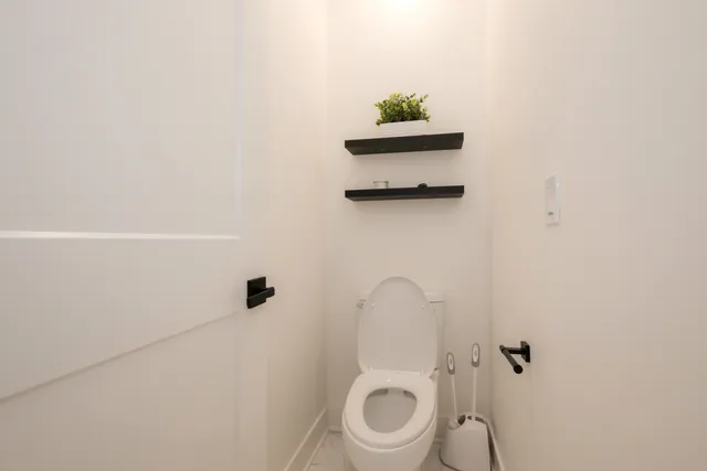 $2,166,667 | 3817 North Lowell Avenue, Chicago, IL 60641