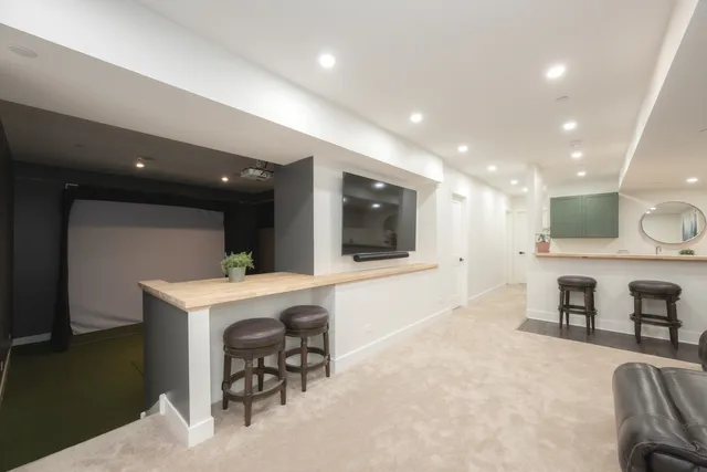 $2,166,667 | 3817 North Lowell Avenue, Chicago, IL 60641