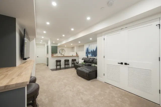 $2,166,667 | 3817 North Lowell Avenue, Chicago, IL 60641