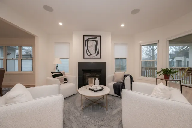 $2,166,667 | 3817 North Lowell Avenue, Chicago, IL 60641