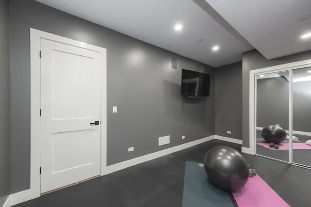 $2,166,667 | 3817 North Lowell Avenue, Chicago, IL 60641