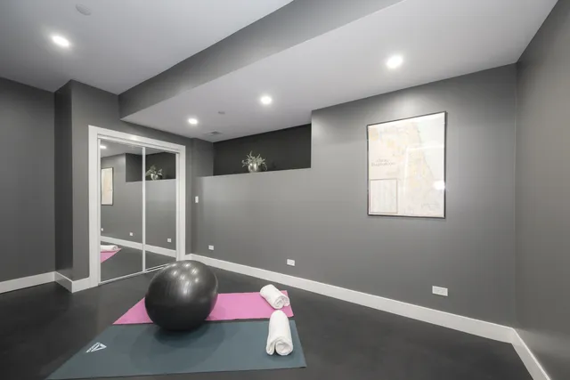 $2,166,667 | 3817 North Lowell Avenue, Chicago, IL 60641