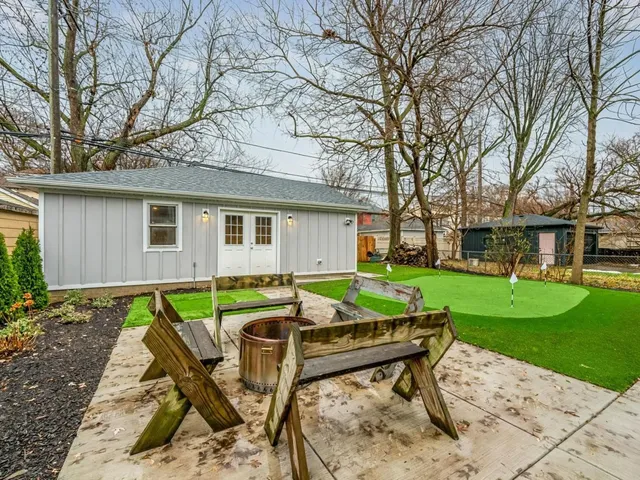 $2,166,667 | 3817 North Lowell Avenue, Chicago, IL 60641