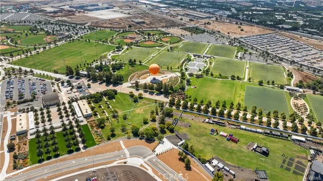 a view of a tennis court