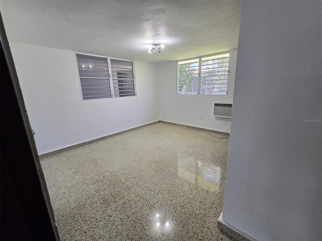 13 Nebraska Guaynabo, PR 00969 - Photo 20 of 47