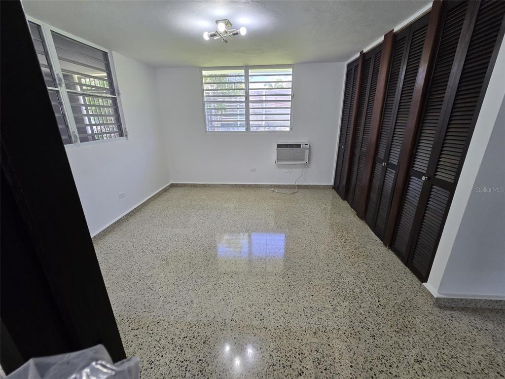 13 Nebraska Guaynabo, PR 00969 - Photo 4 of 47