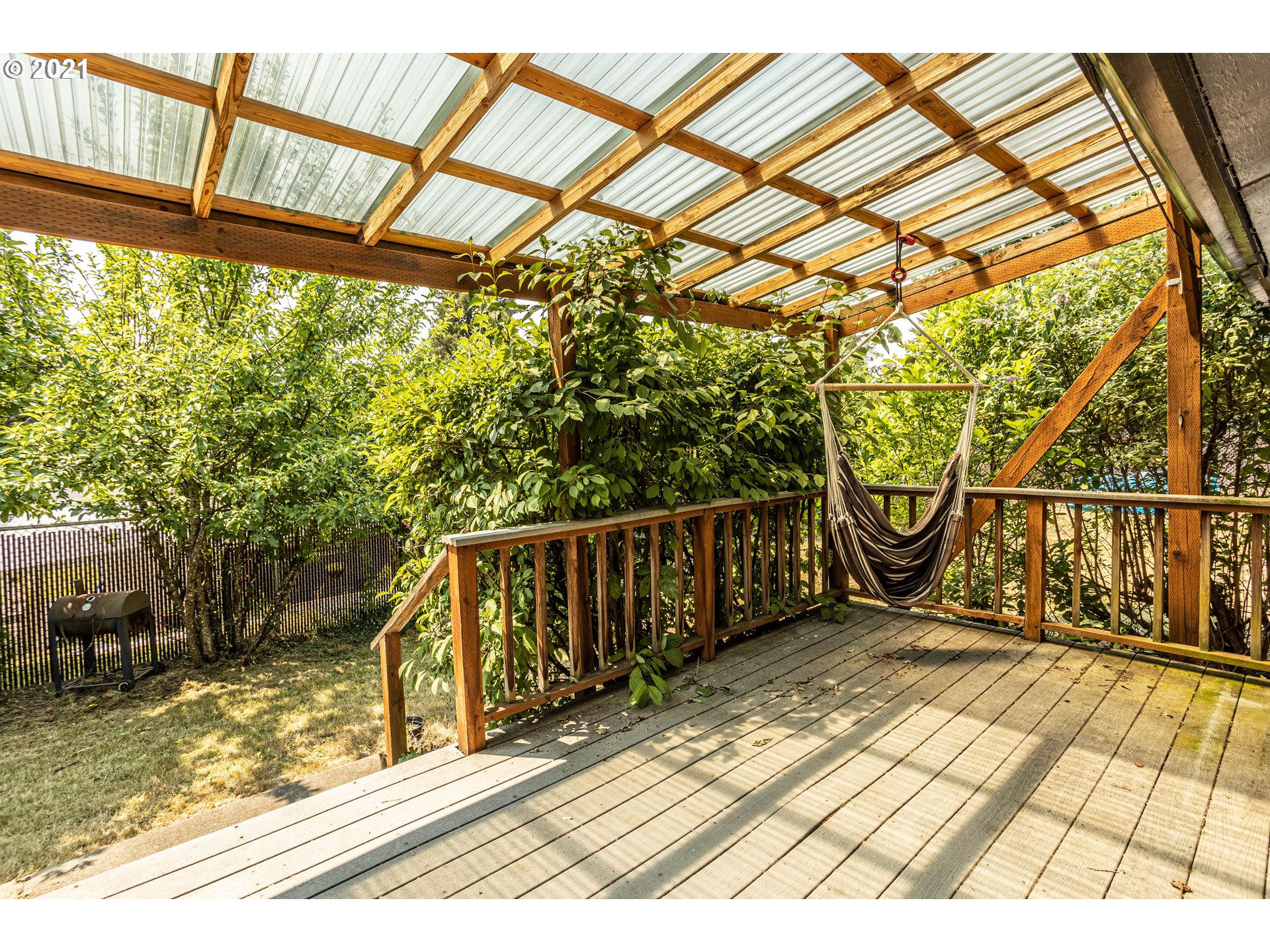 630 Northwest Gropper Road Stevenson, WA 98648 - Photo 18 of 21 a view of balcony with wooden floor