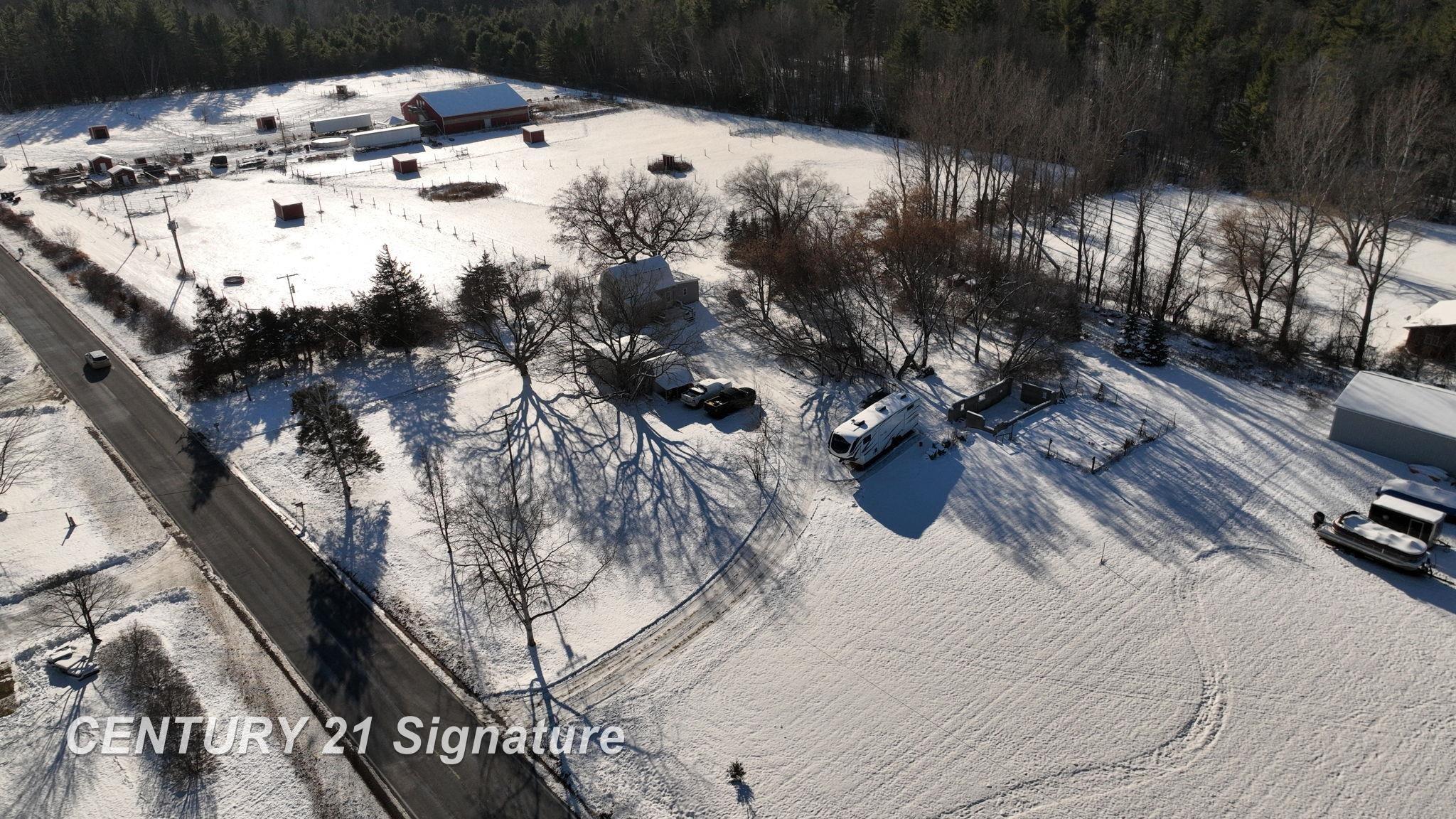 6721 North Neiner Road Beaverton, MI 48612 - Photo 33 of 49 50195713-3b719613-8885-4eea-931c-e3e2a44d135b.JPG