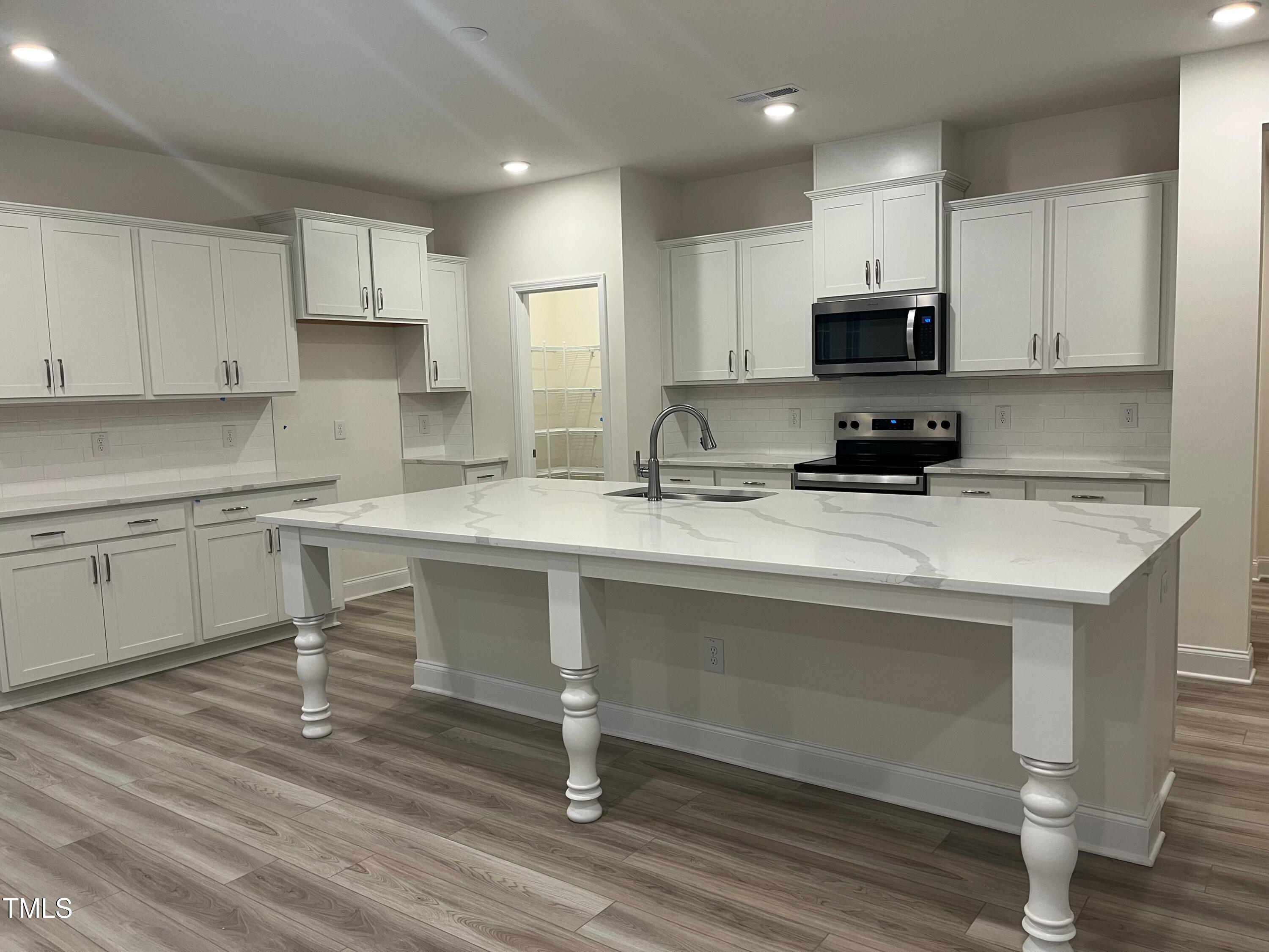 5208 Ranger Grv Way Raleigh, NC 27604 - Photo 17 of 59 Kitchen