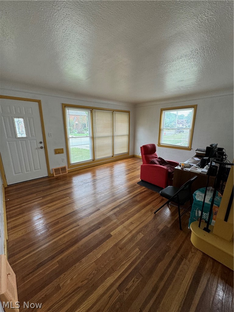 730 Babbitt Road Euclid, OH 44123 - Photo 3 of 24