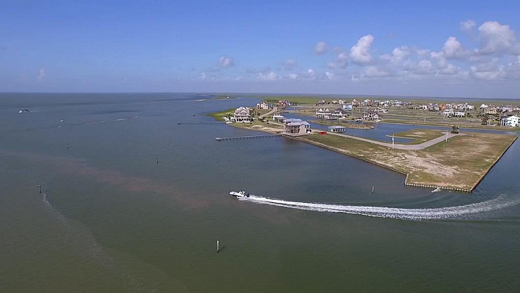 4 Loggerhead Hitchcock, TX 77563 - Photo 34 of 38 a view of a lake