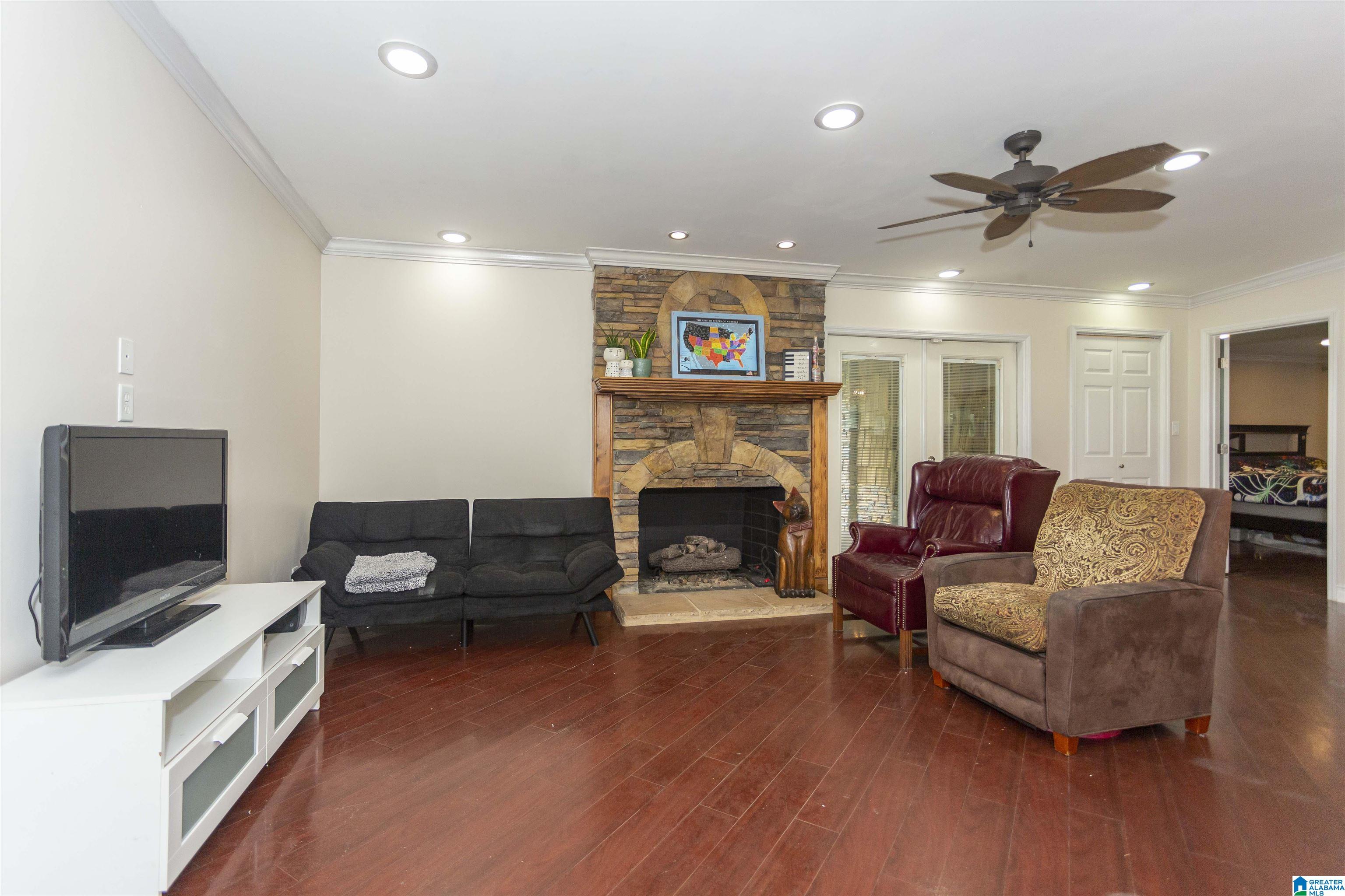 1852 Canyon Road Birmingham, AL 35216 - Photo 16 of 49