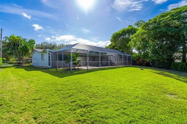 $11,000 | 7021 Southwest 107th Street, Pinecrest, FL 33156