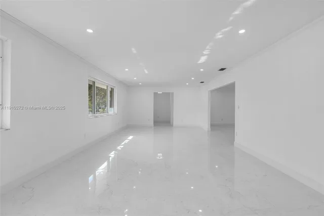 $11,000 | 7021 Southwest 107th Street, Pinecrest, FL 33156