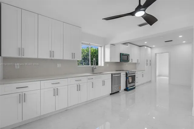 $11,000 | 7021 Southwest 107th Street, Pinecrest, FL 33156