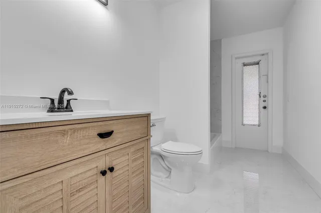 $11,000 | 7021 Southwest 107th Street, Pinecrest, FL 33156