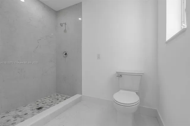 $11,000 | 7021 Southwest 107th Street, Pinecrest, FL 33156