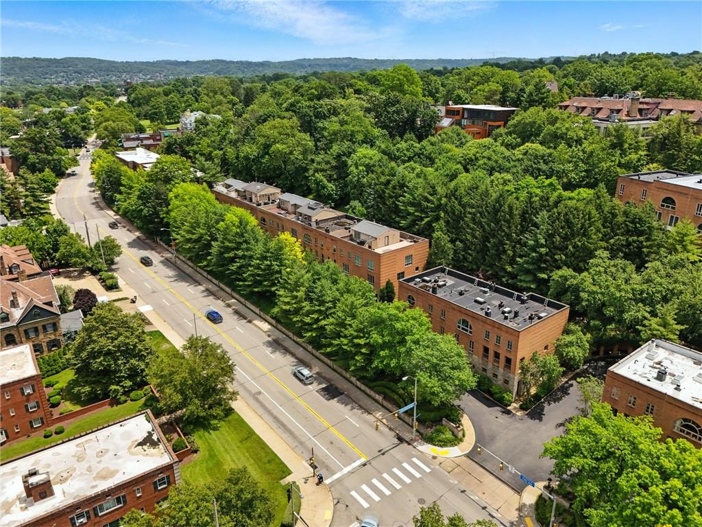 140 North Woodland Road Pittsburgh, PA 15232 - Photo 36 of 38 an aerial view of multiple house