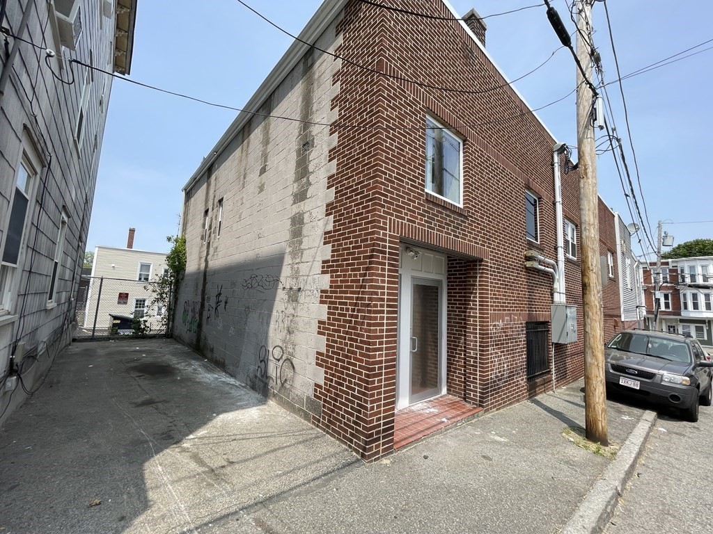 449 Central Street, Unit 1 Lowell, MA 01852 - Photo 24 of 28