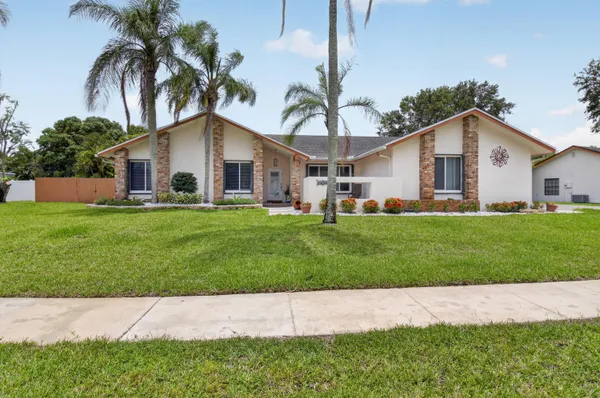 $869,900 | 18232 104th Terrace South, Boca Raton, FL 33498