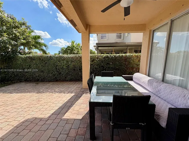 $1,250,000 | 7943 Northwest 111th Court, Doral, FL 33178