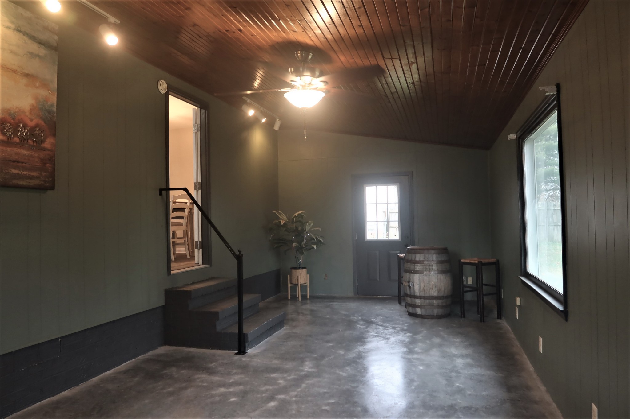 978 Riley Creek Road Tullahoma, TN 37388 - Photo 20 of 24 a view of livingroom with furniture and windows