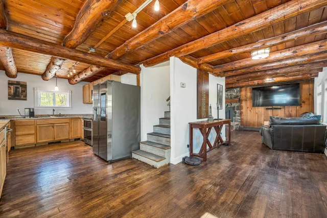 $439,900 | 232 Kilton Pond Road, Grafton, NH 03240