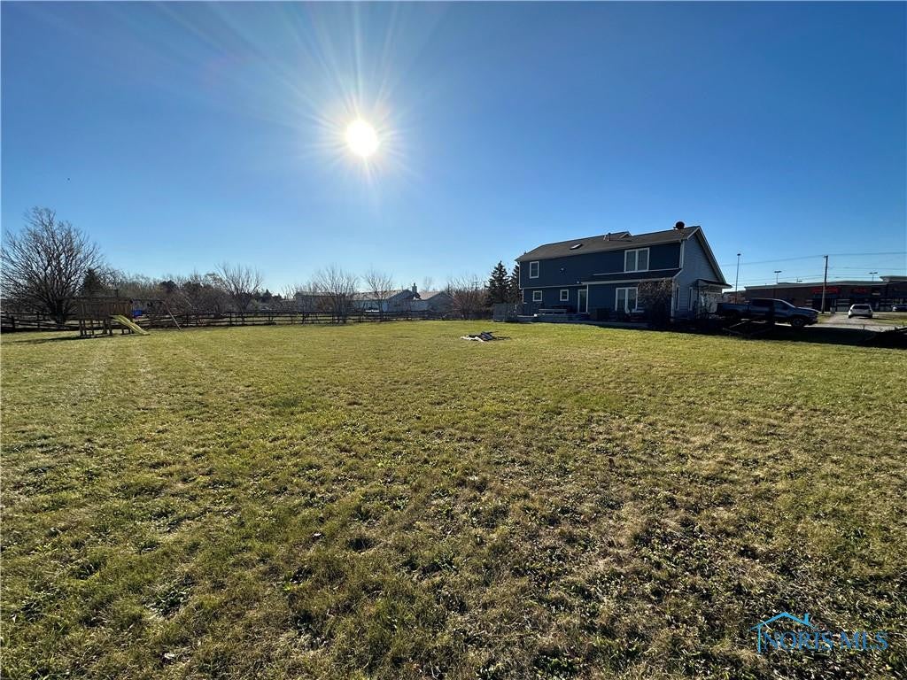 26872 Thompson Road Perrysburg, OH 43551 - Photo 4 of 14 Gallery Image 4
