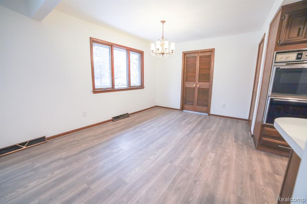 9300 Beard Road Avoca, MI 48006 - Photo 11 of 30