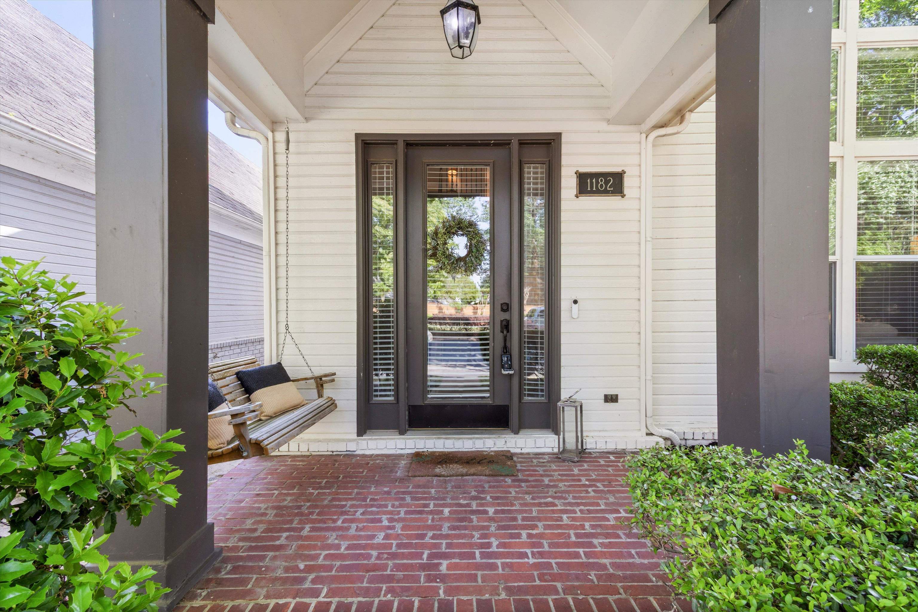 1182 Isle View Drive Memphis, TN 38103 - Photo 2 of 27 a view of a entryway of the house