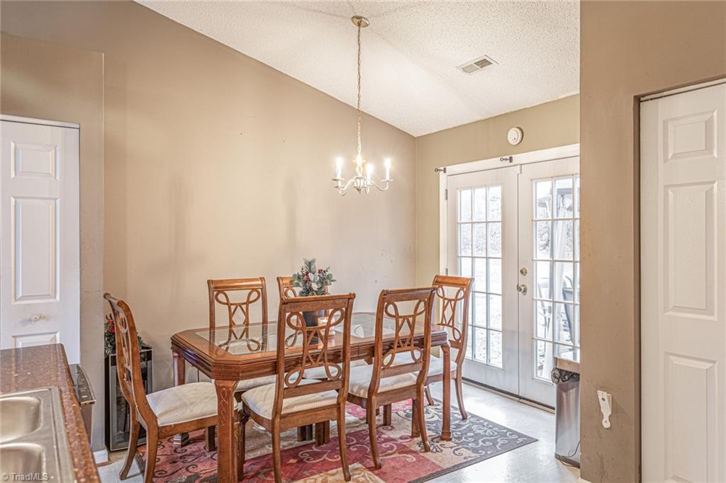 3610 Country Ridge Road Greensboro, NC 27405 - Photo 11 of 22 Gallery Image 11