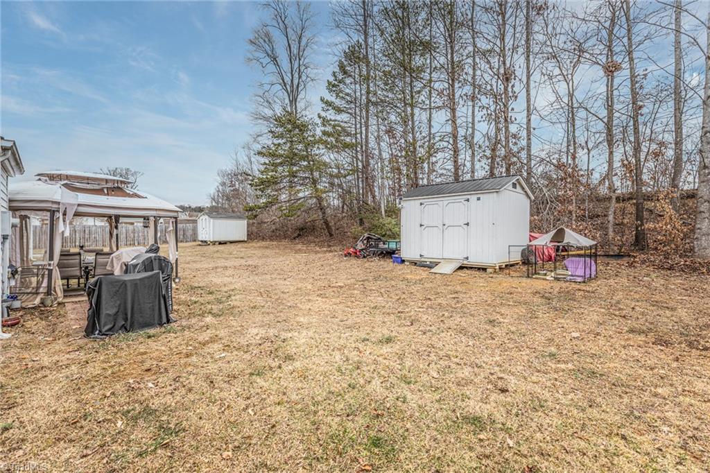 3610 Country Ridge Road Greensboro, NC 27405 - Photo 21 of 22 Gallery Image 21