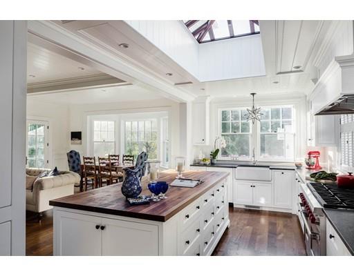 7 Lakeview Road Winchester, MA 01890 - Photo 5 of 30