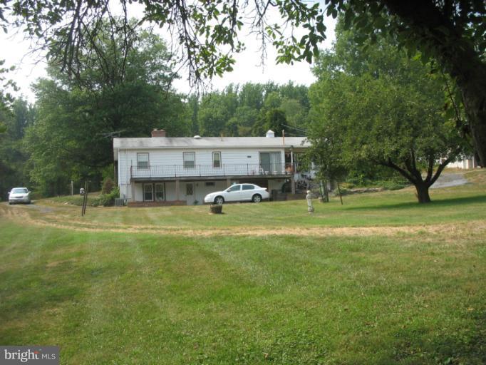 Exterior (Rear)