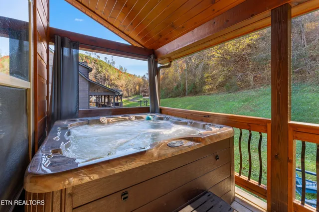 $699,000 | 3131 Cherokee Valley Drive, Sevierville, TN 37862