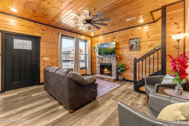 $699,000 | 3131 Cherokee Valley Drive, Sevierville, TN 37862