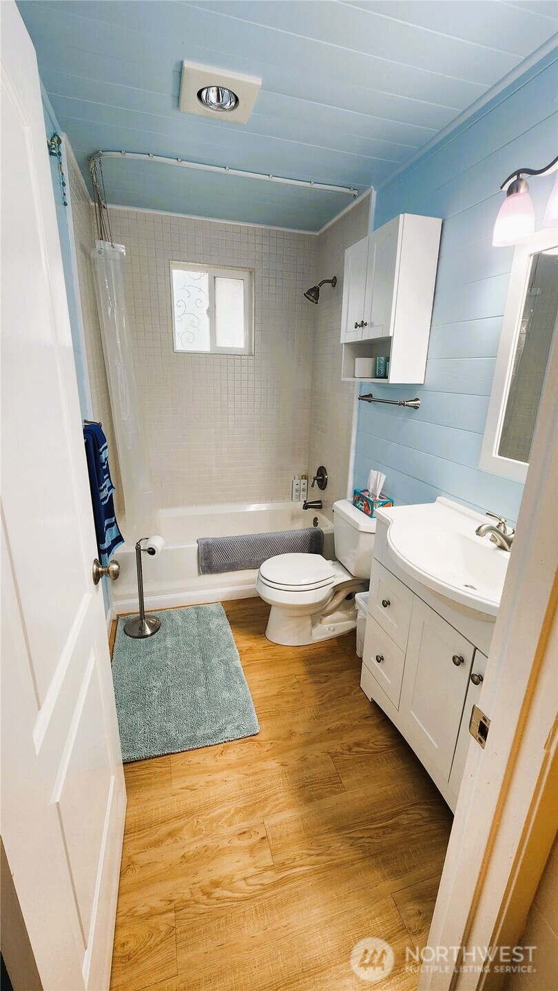 8130 Cowichan Road Blaine, WA 98230 - Photo 18 of 38