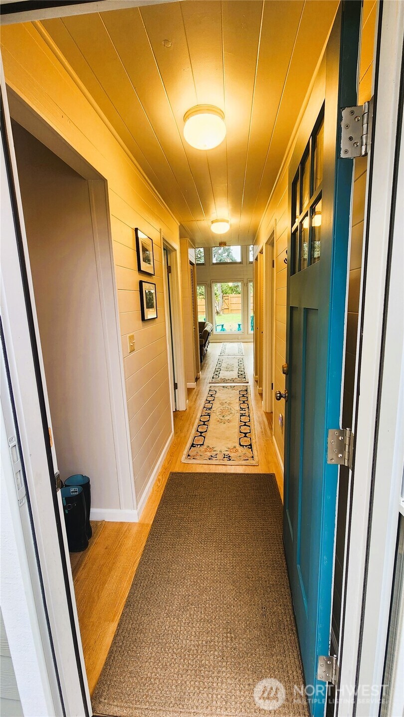 8130 Cowichan Road Blaine, WA 98230 - Photo 29 of 38