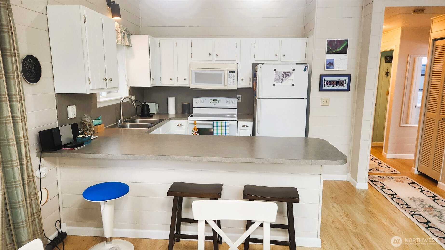 8130 Cowichan Road Blaine, WA 98230 - Photo 3 of 38