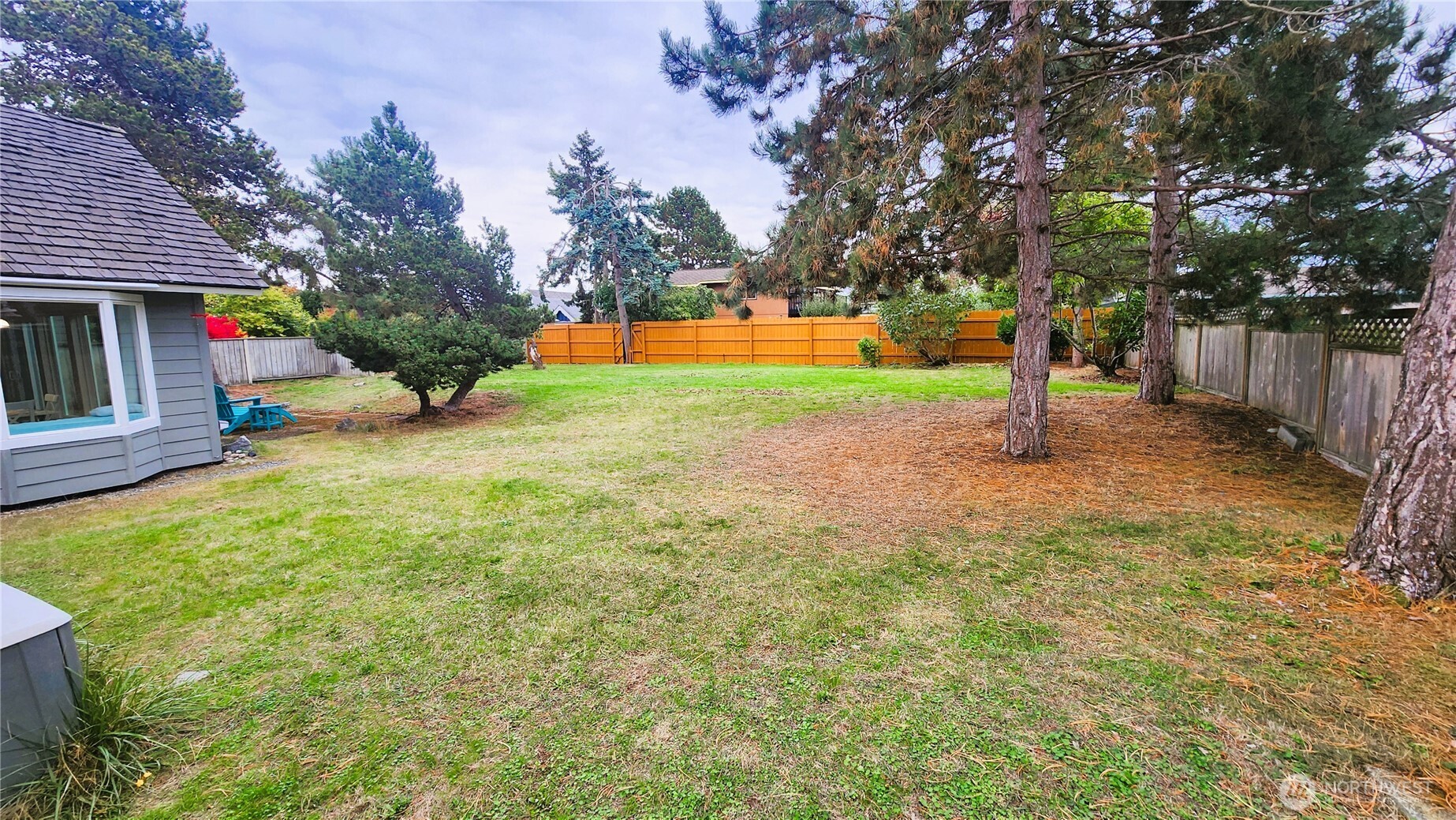 8130 Cowichan Road Blaine, WA 98230 - Photo 33 of 38