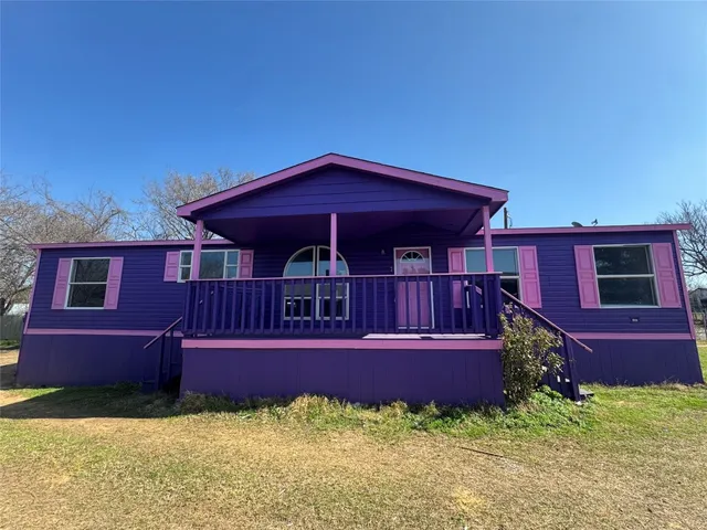 $1,650 | 404 West Cleveland Street, Unit 1/2, Elgin, TX 78621