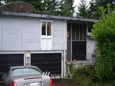 8235 Southeast 26th Street Mercer Island, WA 98040 - Photo 1 of 1
