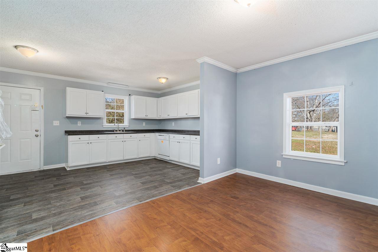 14 Finley Street Pelzer, SC 29669 - Photo 7 of 19