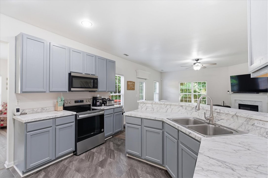 508 Fieldgate Court Mauldin, SC 29662 - Photo 7 of 47