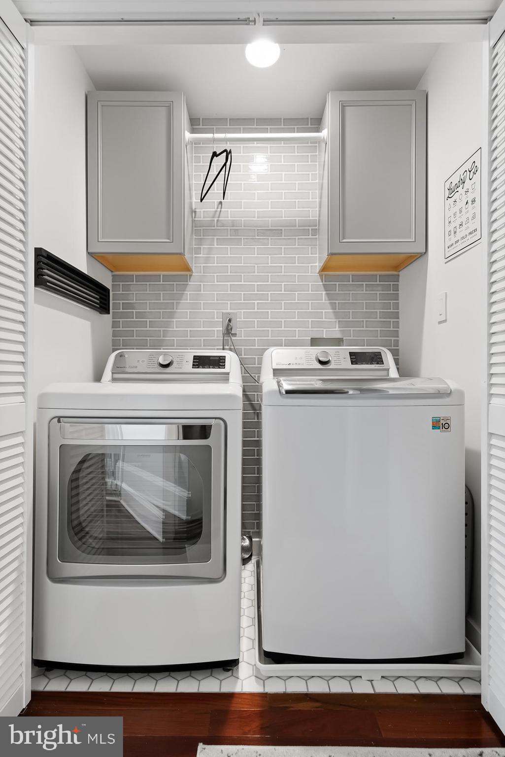 239 James Street Mount Ephraim, NJ 08059 - Photo 24 of 39 a utility room with dryer and washer