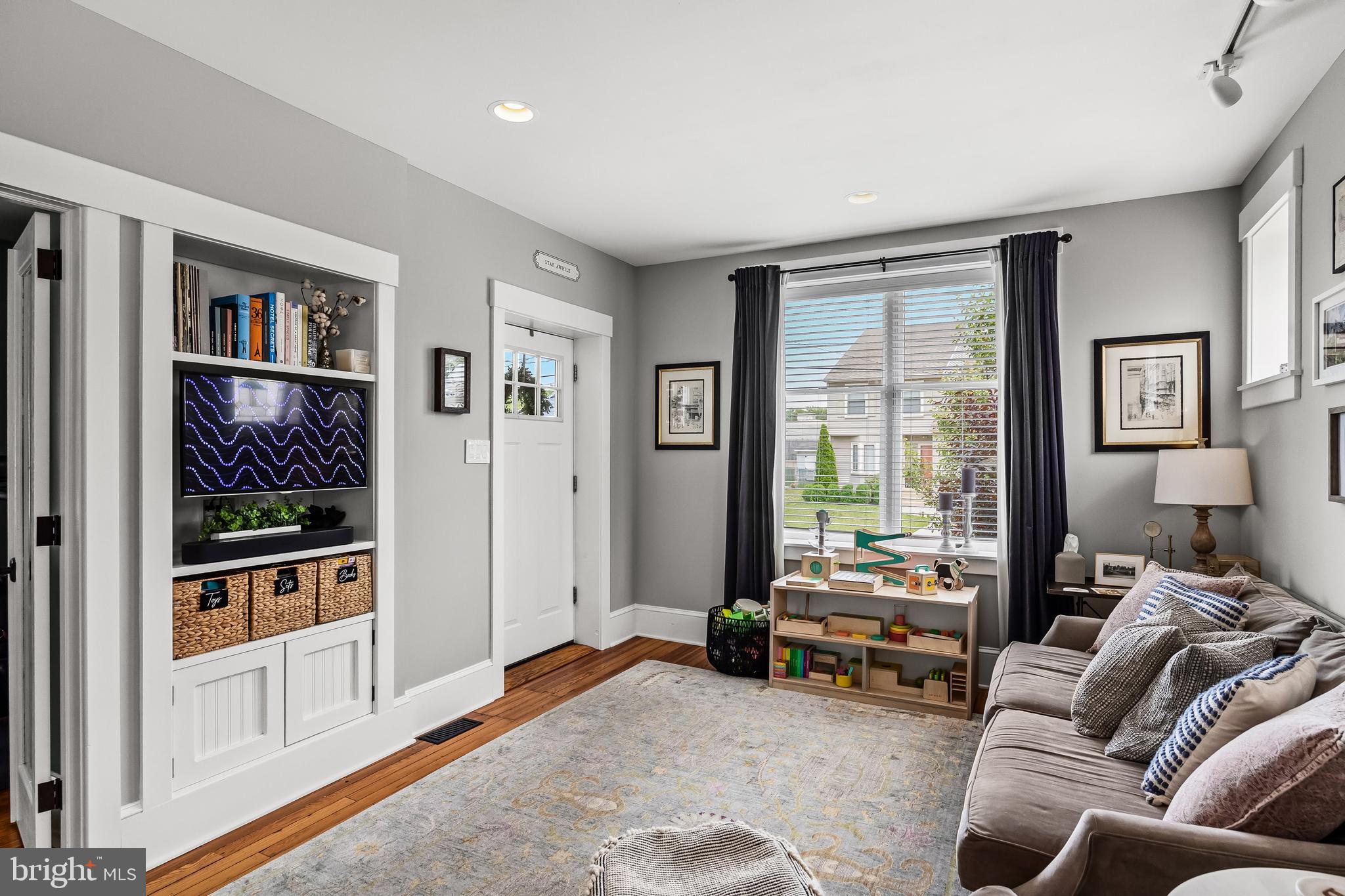 239 James Street Mount Ephraim, NJ 08059 - Photo 6 of 39 a living room with furniture and a window