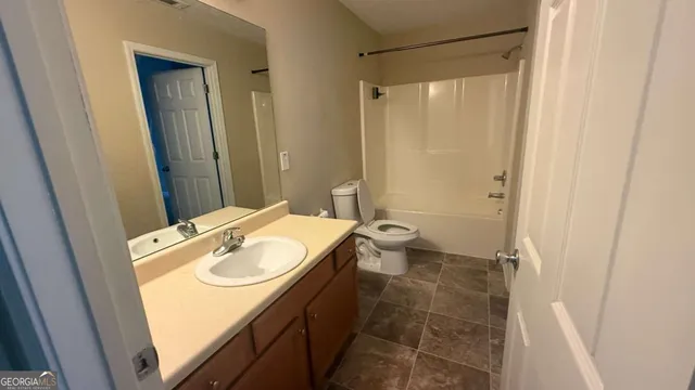 $1,940 | 5025 Village Run Drive, McDonough, GA 30252