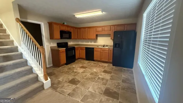 $1,940 | 5025 Village Run Drive, McDonough, GA 30252